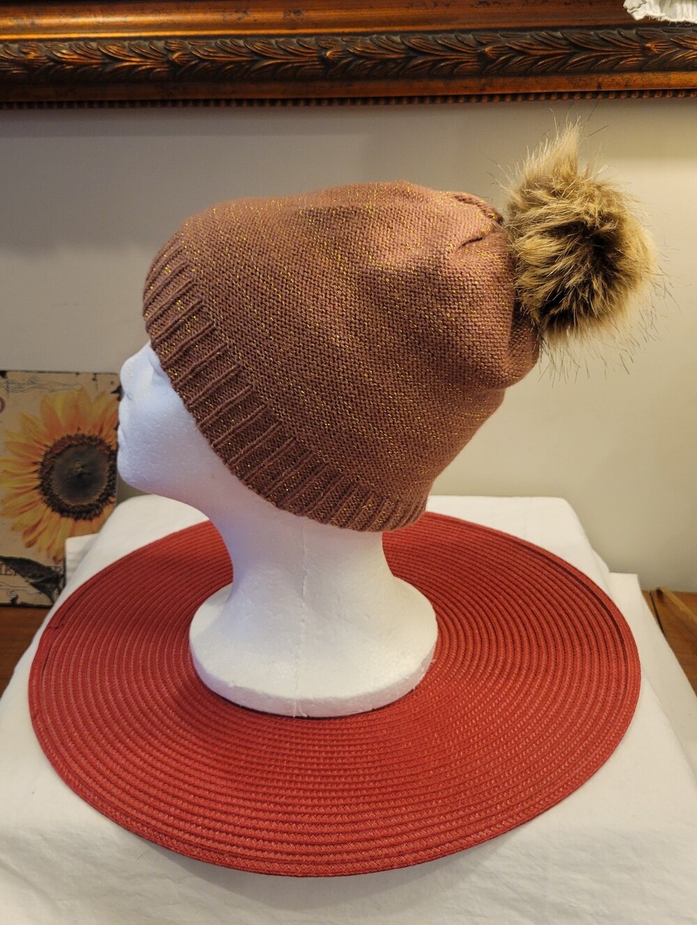 ♥️EUC~TOBY & ME ~ YOUTH Cozy Pom Pom Knit Beanie
